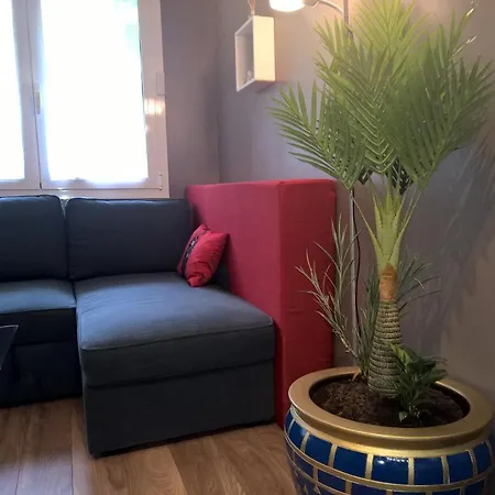 Apartment F2 Paris Expo Versailles